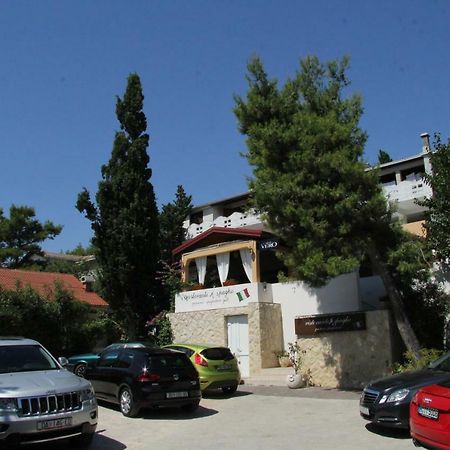 Novalja Inn 2 Exterior foto