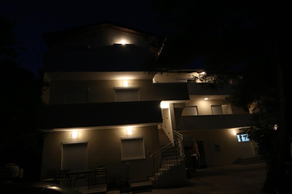 Novalja Inn 2 Exterior foto